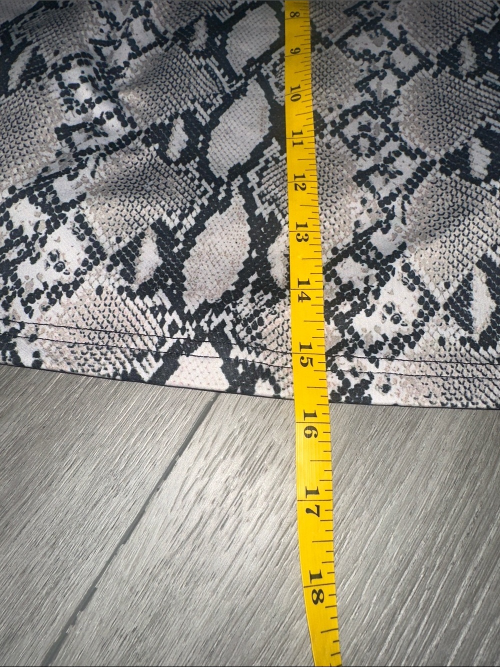 Womens Snake Print Skort - Black & Cream size XS - Picture 5 of 6